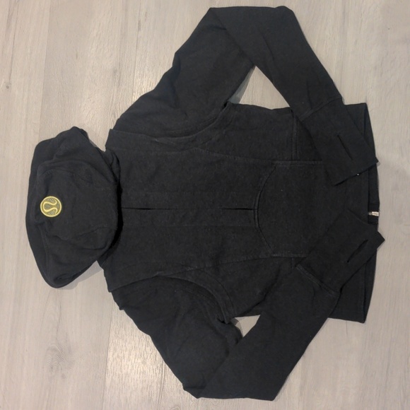 Lululemon charcoal grey hoodie - Picture 5 of 5